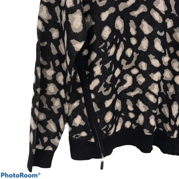 Animal Print Side Zip Sweater Small - Picture 6 of 9